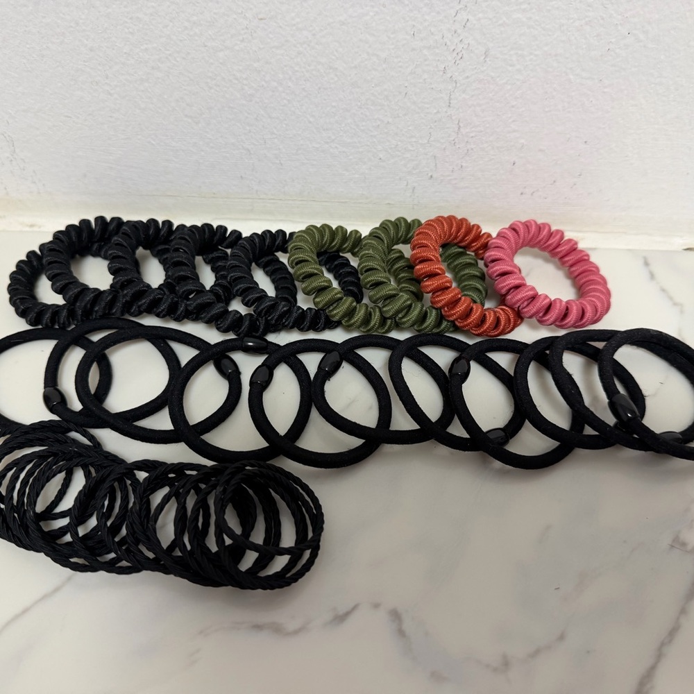 Colorful Hair Ties Set black pink green